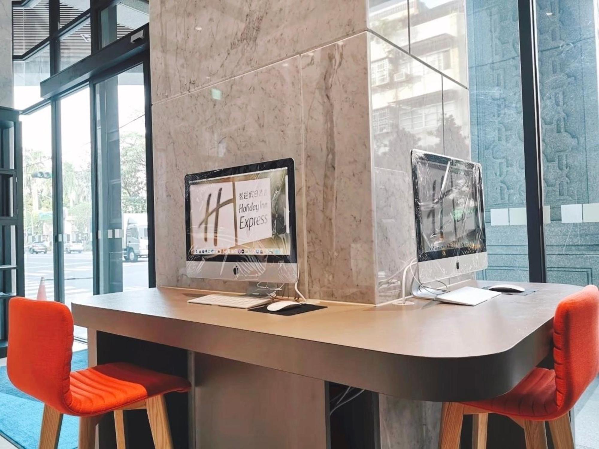 Holiday Inn Express Kaohsiung Love River By Ihg المظهر الخارجي الصورة