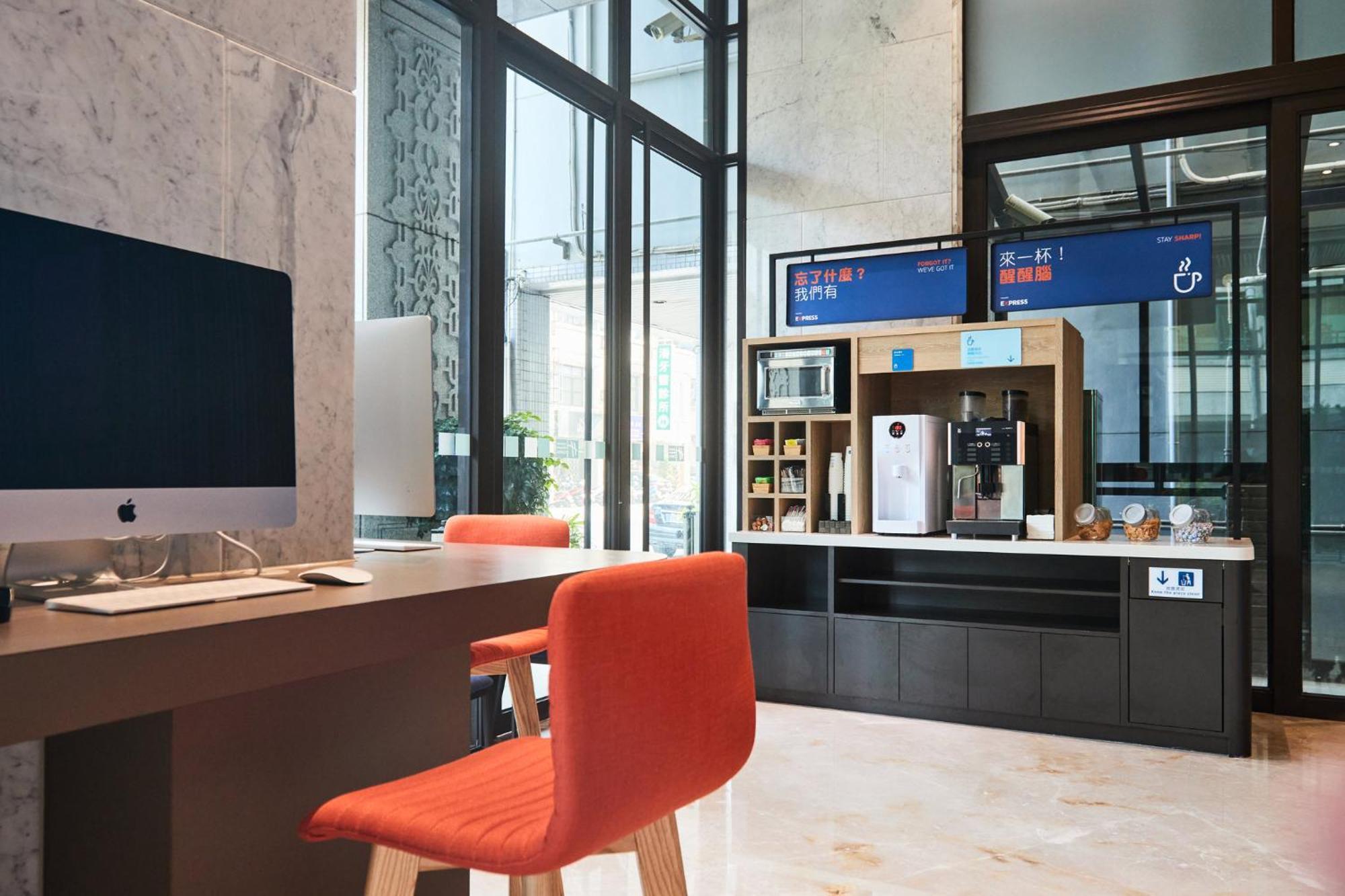 Holiday Inn Express Kaohsiung Love River By Ihg المظهر الخارجي الصورة