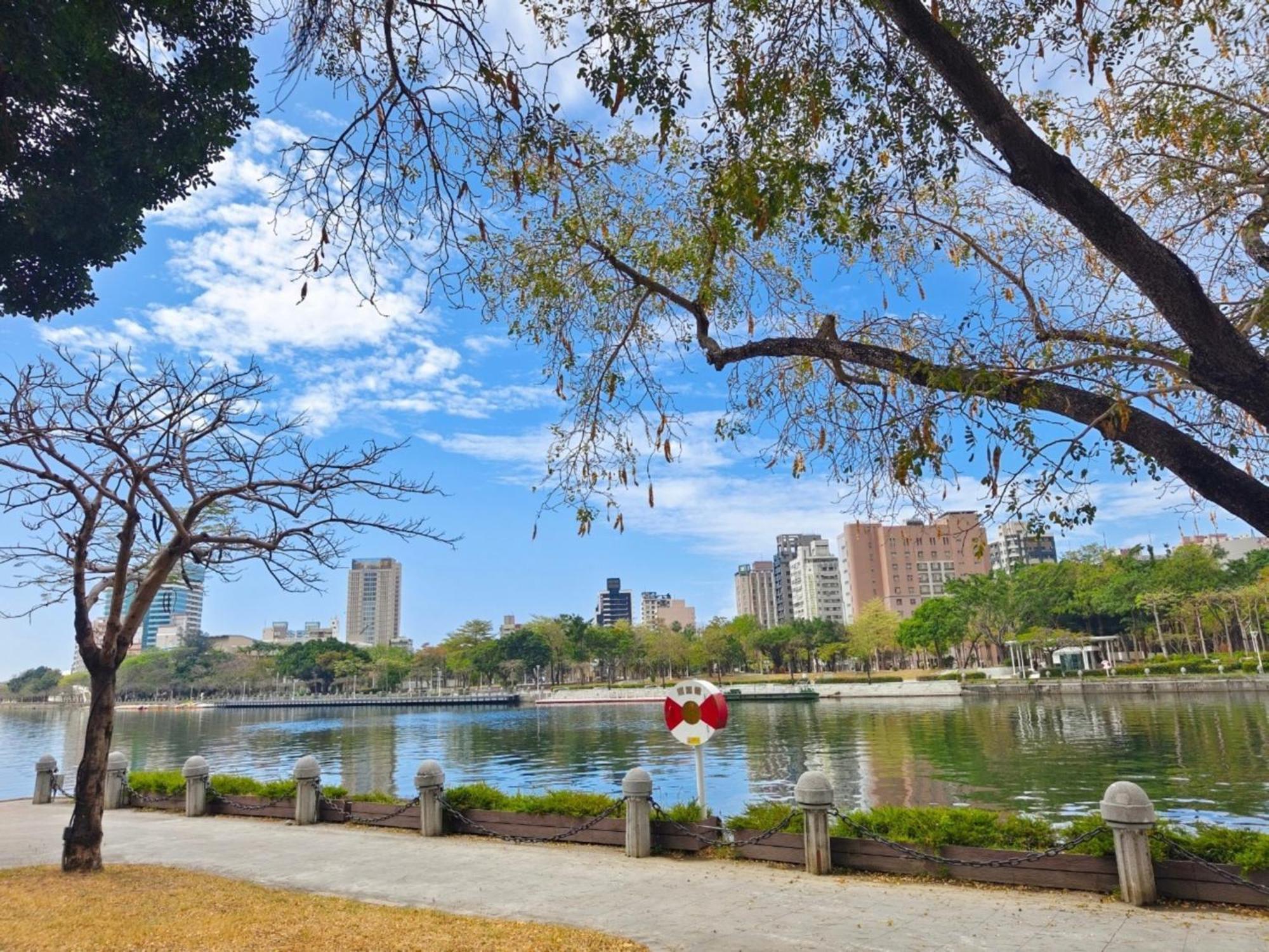 Holiday Inn Express Kaohsiung Love River By Ihg المظهر الخارجي الصورة